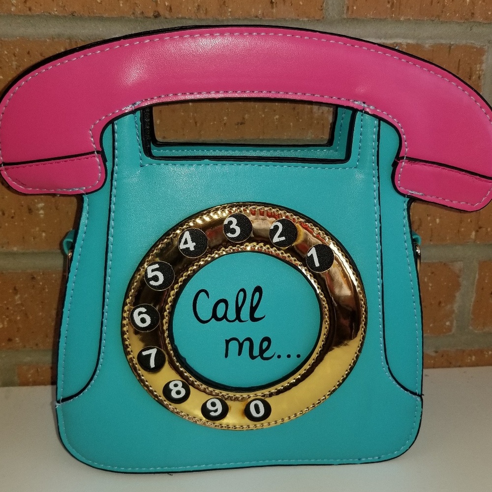 Purses - Picture 2 of 4